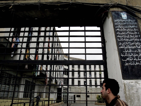 سجون لبنان أزمة تعكس واقع لبنان.. فهل من حلول؟