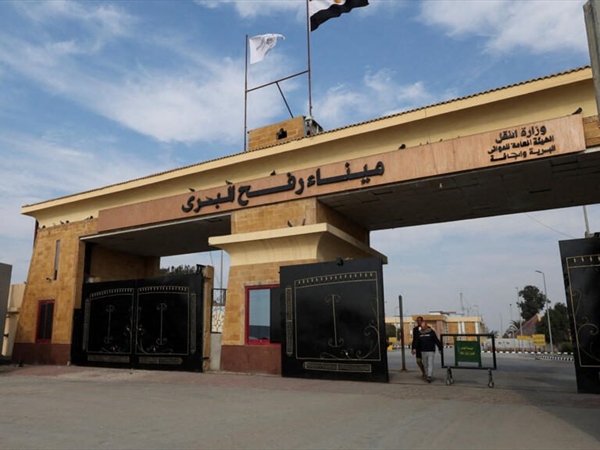 فتح معبر رفح بين الأحد والخميس.. ومكتب نتنياهو ينفي وجود خلافات مع مصر