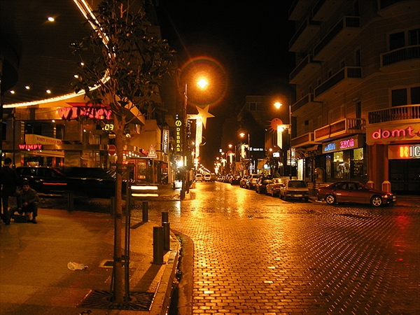 النور يليق بعاصمتنا!