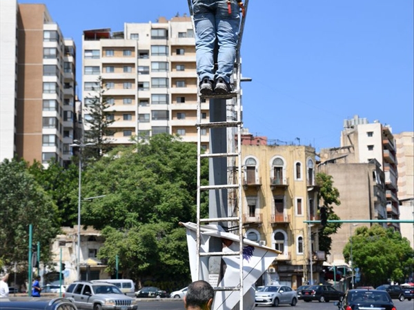 مؤسَّسة مخزومي تستكمل إصلاح أعطال الإشارات الضوئية