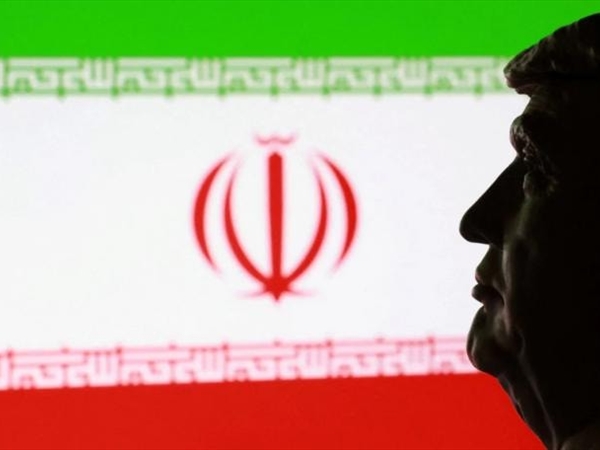 رسوم جمركيّة... إذا تاجرتم مع إيران!