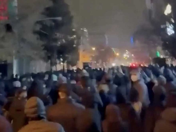 مفاوضات بين عراقجي وويتكوف على وقع التهديدات المتبادلة ببن ترامب وخامنئي