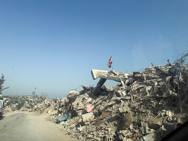 حياة وسط الحداد في جنوب لبنان: أين وقف إطلاق النار؟