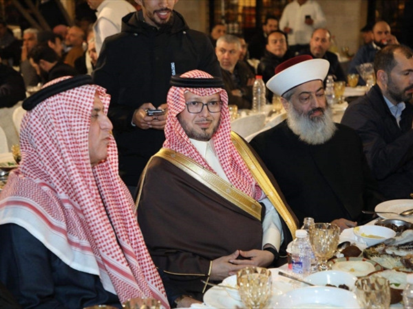 بالصور - السفير السعودي في وادي خالد