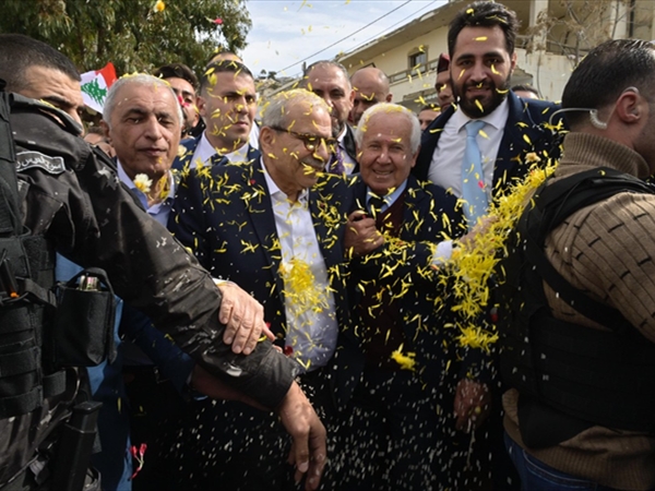 سلام جال على القرى الحدودية والبلدات الجنوبية وإحتضان رسمي وشعبي للحكومة ورئيسها: الدولة إلى جانبكم ونعمل مع الأفرقاء الدوليين لوقف العدوان واستعادة الأسرى وإعادة الإعمار