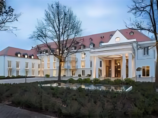 «هيلتون فرانكفورت غرافنبروش»!