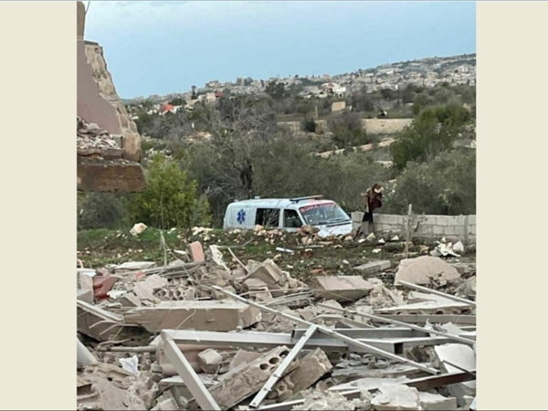 غارة على منزل في عين قانا