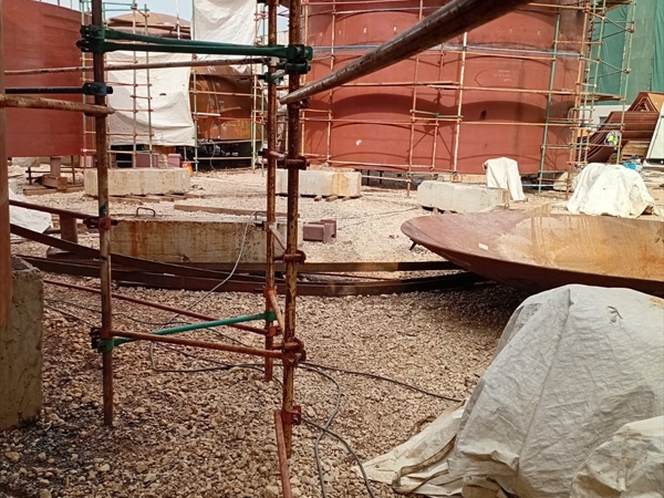 خزانات كورال في برج حمود... أعمال مستمرة وسط تساؤلات قانونية [...]