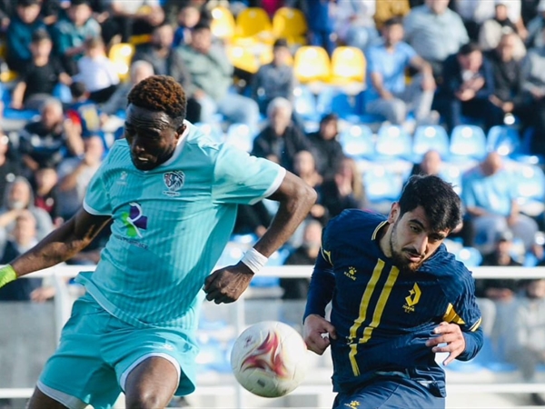 العهد يهزم الراسينغ الجريح والعباسية يعرقل جويا بالتعادل السلبي..