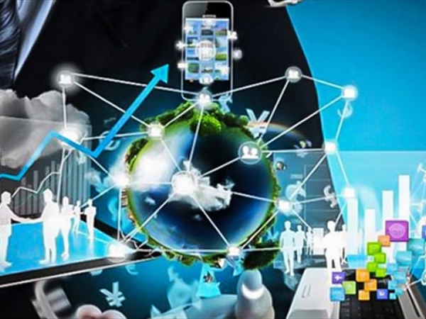 حين تتحوّل الحرية إلى كود: الرقمنة ورأسمالية التكنولوجيا ومستقبل الإنسان