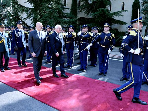 6 رواتب للقطاع العام وحصر السلاح شمال الليطاني يحتاج لـ 8 أشهر