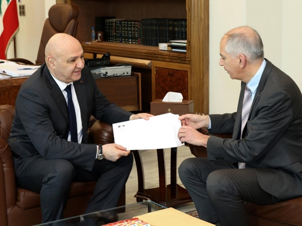 دعوة رسميّة للرئيس عون الى مؤتمر دعم الجيش... وما قاله ماكرون