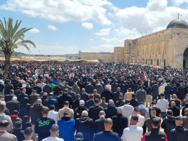 تحذيرات من قيود الاحتلال الممنهجة على المصلّين في الأقصى خلال رمضان