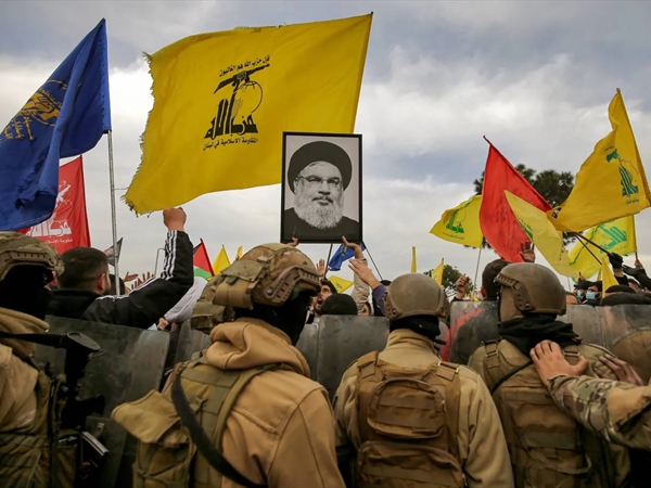 حزب الله أمام فرصة للتقارب مع الدولة؟