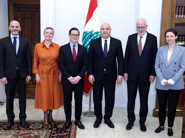 عون اطّلع على جهود أمن الدولة في مكافحة الفساد: لا دولة قانون ومؤسسات من دون قضاء مستقل وعادل