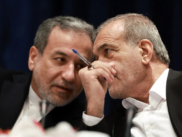 بزشكيان يكلف عراقجي تمثيل طهران في "مفاوضات إسطنبول"