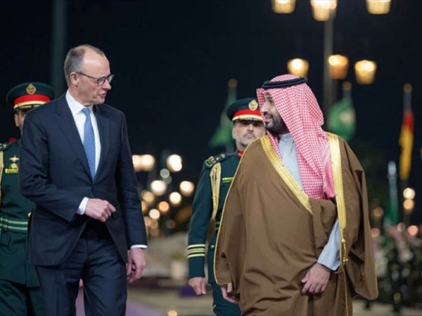 الأمير محمد بن سلمان والمستشار الألماني ناقشا العلاقات الثنائية