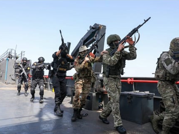 تدفق عسكريّ إلى الشرق الأوسط... الحرب خلال 10 أيام؟