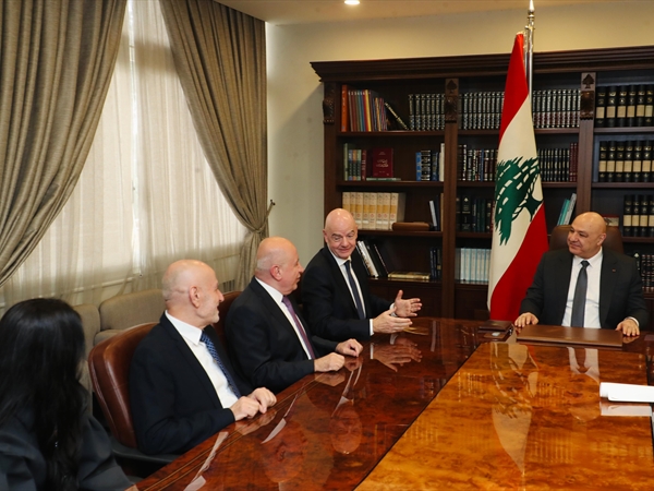 إنفانتينو شكر عون وكشف ان ملعب لبنان الدولي سيكون نسخة [...]