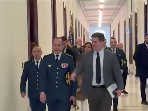 سلسلة لقاءات لقائد الجيش في الولايات المتحدة ركَّزت على ضمان الأمن والاستقرار وصون سيادة الدولة