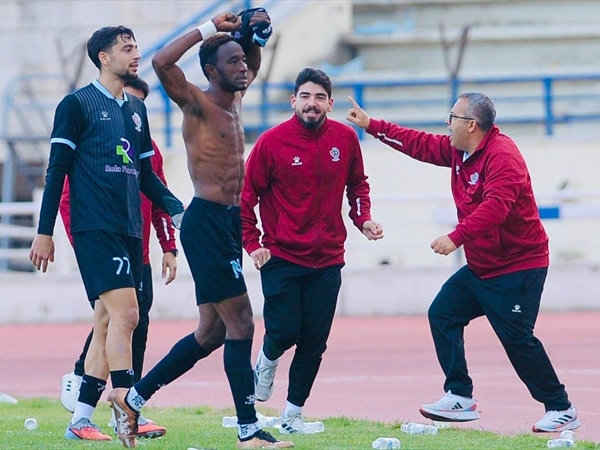 الرياضي العباسية يفاجىء الانصار موقفاً سلسلته بعد 14 جولة بلا [...]