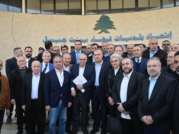 «هنا دولة لبنان الكبير».. سلام في الجنوب كلِّه من بحر صور إلى هضاب جبل عامل والعرقوب الصامد