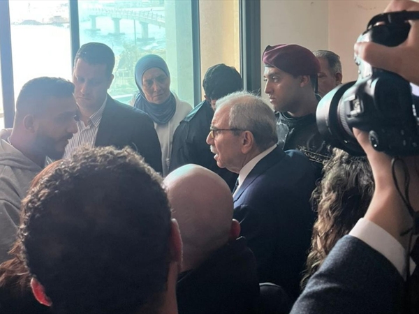 سلام يتفقّد أهالي الأبنية المنهارة في طرابلس