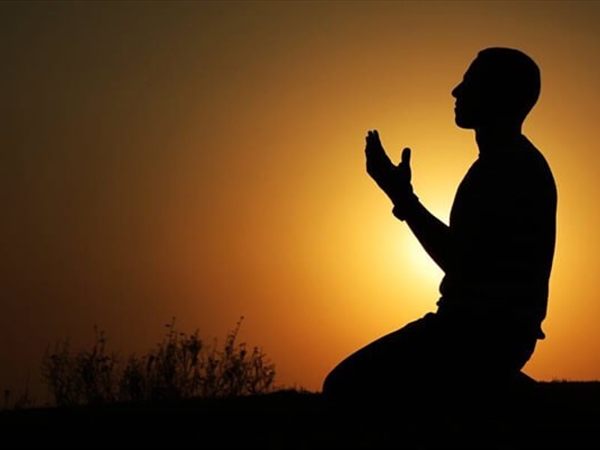 أن تكون مؤمنًا: سكينة الصبر ويقين التوكّل