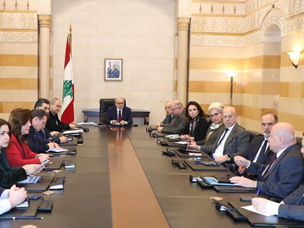 سلام تابع مع الوزراء تداعيات العدوان ومتطلّبات النزوح