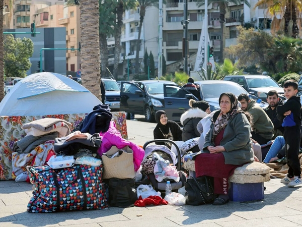 الحرب في لبنان وأزمة النزوح: حين يفترش الناس الطرقات