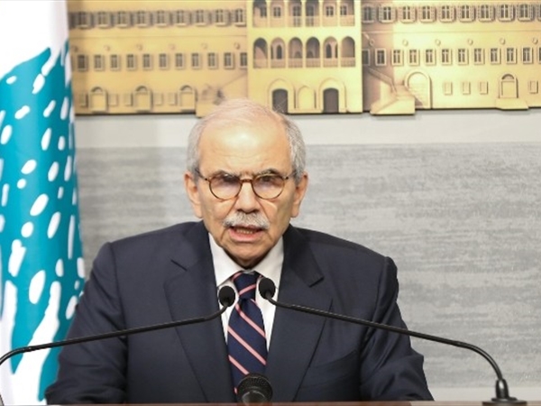 رئيس الحكومة للنازحين: لستم وحدكم ولن نوفر أي جهد لوقف [...]