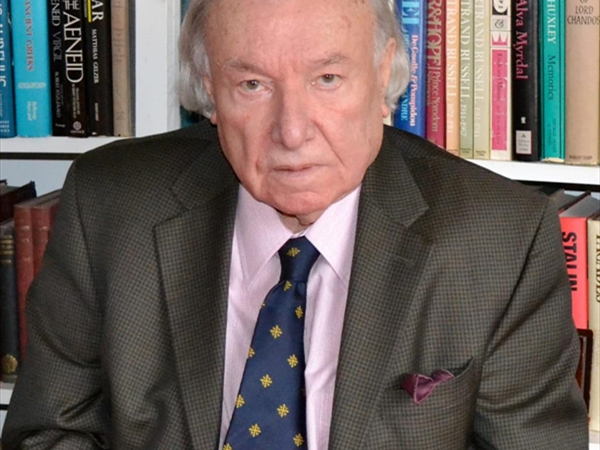 قرن من النضال غادرنا.. وليد الخالدي وحلم فلسطين