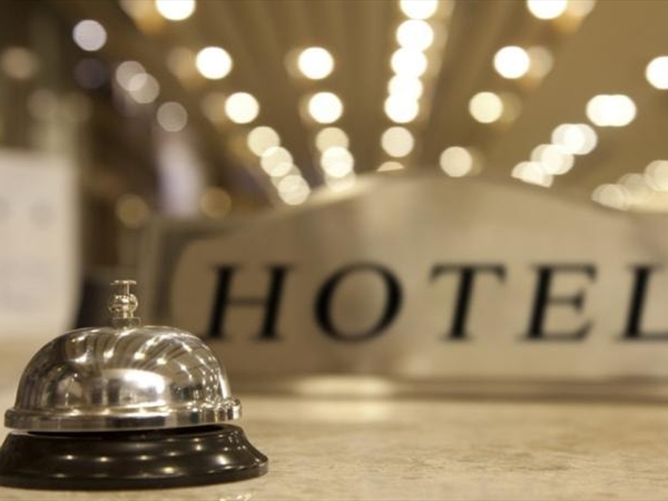 بعد غارة الروشة... ماذا طلبت النقابة من المؤسسات الفندقية؟