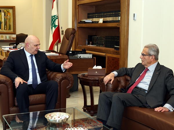 عون للخازن: هناك من يسعى لإستدراج لبنان  لمواجهة تُهدّد وجود الدولة