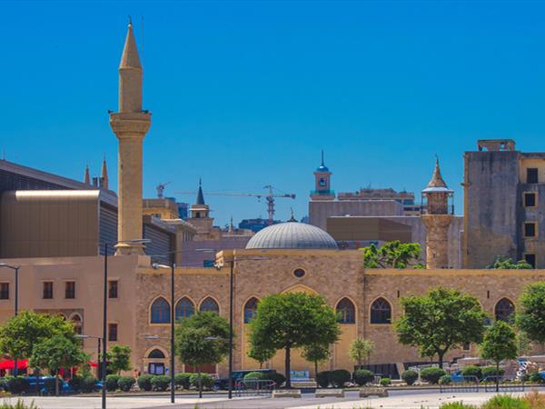 بيوت الله في بيروت: رحلة عبر قرون من الإيمان والعمارة [...]