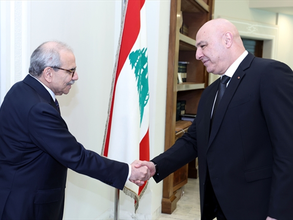 عون عرض مع بري وسلام التصعيد الإسرائيلي وتفاقم النزوح وتشديد على السلم الأهلي وتعزيز الأمن في العاصمة