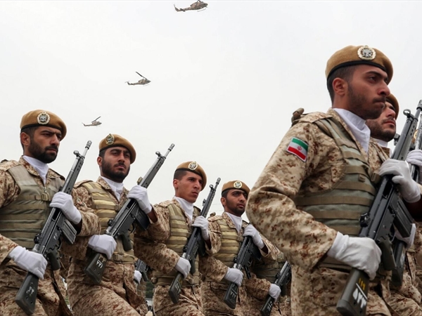 تأهُّب إيرانيّ لحربٍ طويلة
