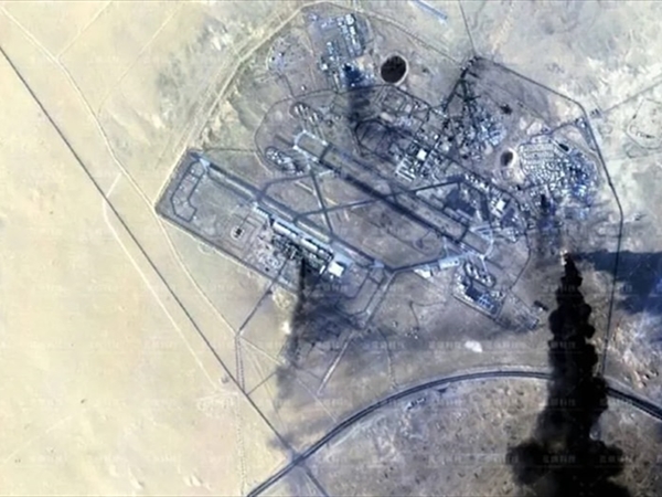 "نيويورك تايمز": إيران تُلحق أضراراً كبيرة بالقواعد الأميركية في المنطقة