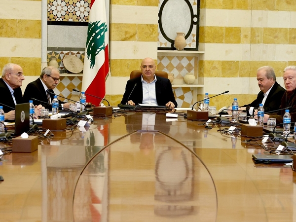 المجلس الأعلى للدفاع: الدولة وحدها صاحبة قرار السلم والحرب