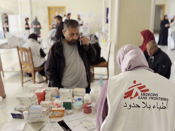 "أطباء بلا حدود:" الناس مجبرون على النزوح مجددًا ما ينعكس سلبًا على صحتهم الجسدية والنفسية