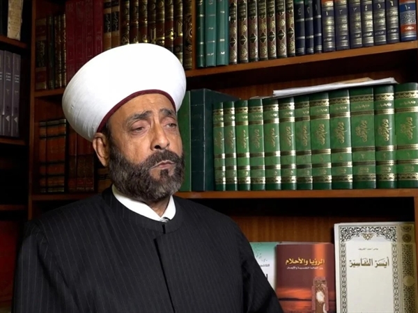 عائلة الشيخ خلدون عريمط تكلّف محامياً مصرياً للانضمام إلى الفريق الدفاع