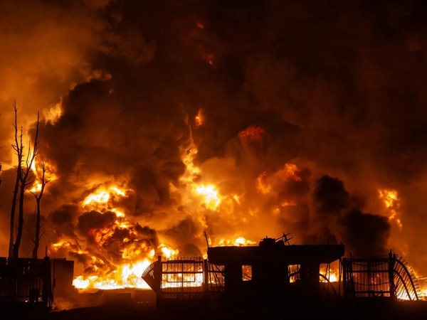 ليلة قاسية على طهران.. وواشنطن لتحييد منشآت النفط