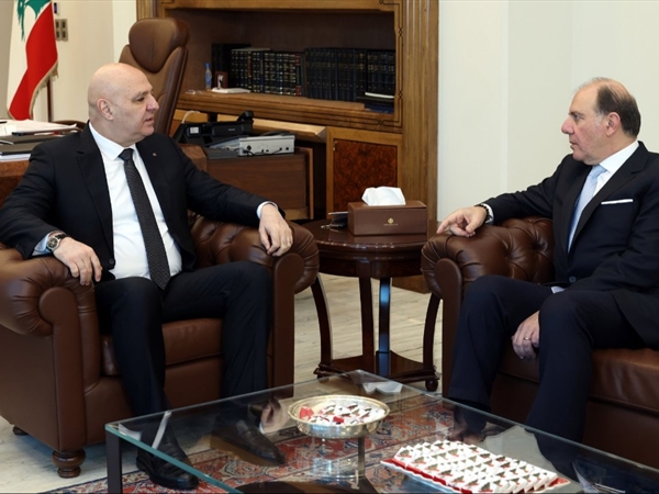 عون التقى سعيد ونواباً: للتمسّك بالوحدة الوطنية والحفاظ على الإستقرار [...]