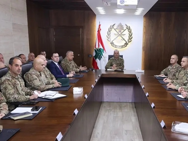 قائد الجيش في اجتماع «استثنائي» مع أركان القيادة: المرحلة دقيقة [...]
