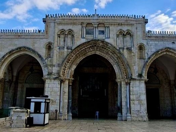 أوقاف القدس: نرجح أن الاحتلال قام بزرع أجهزة رصد وتصوير [...]