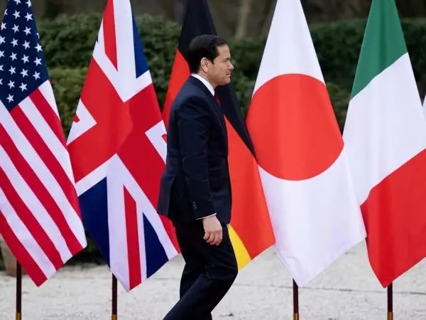 مجموعة الـ 7 لتأمين الملاحة في مضيق هرمز