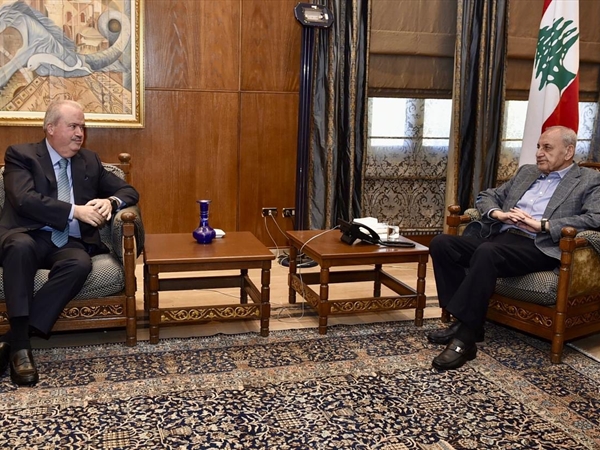 بري يؤكِّد على دور اليونيفيل في تطبيق 1701 ويُبرق إلى أمين عام الجامعة العربية مهنئاً