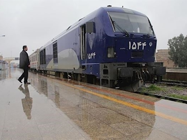 تحذير إسرائيلي الى الإيرانيين: لا تستخدموا القطارات!