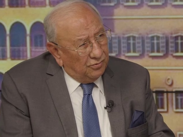 تحية إلى العميد نزار عبد القادر