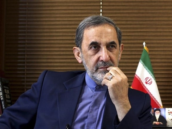 ولايتي يوسِّع الخصومة مع لبنان